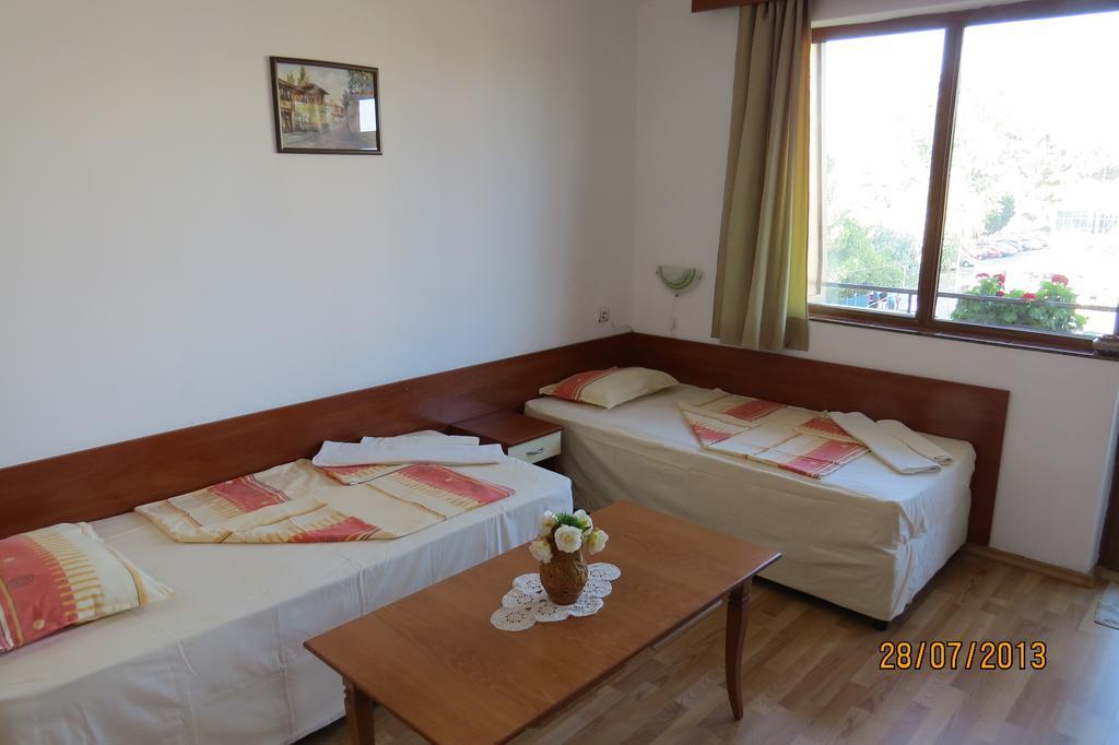 Hotel Strinava พรีมอร์สโก ภายนอก รูปภาพ
